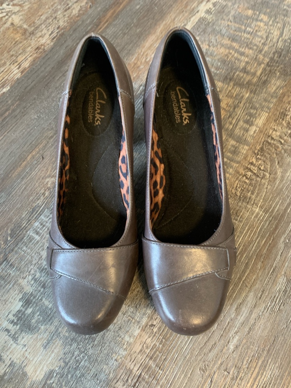 Clarks Women’s Dark Brown Leather Slip-On Flats